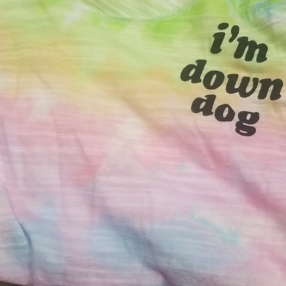 Vs pink tank🎉 - Picture 2 of 3